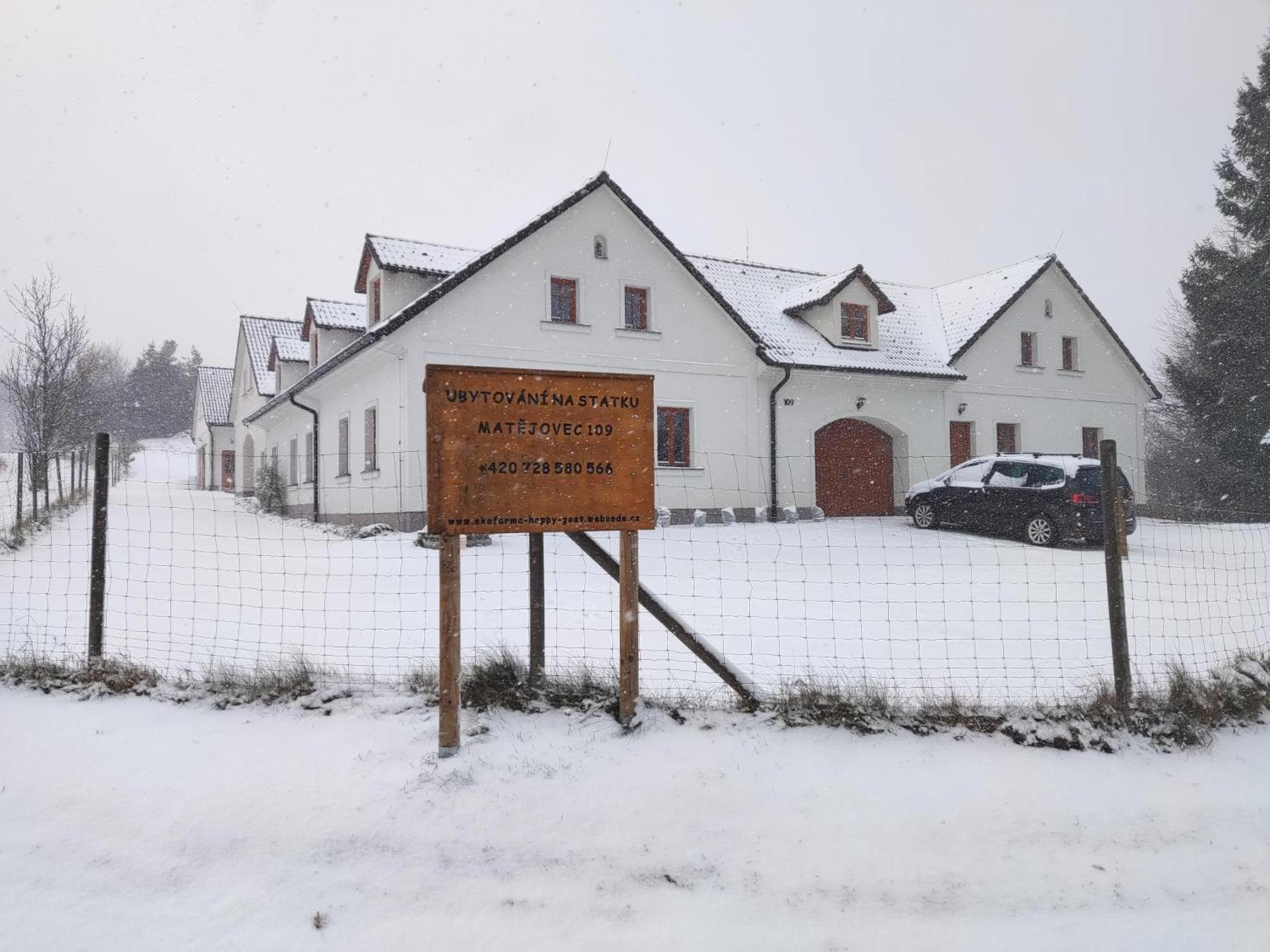 Matějovec 109&Ubytování Na statku Český Rudolec Esterno foto